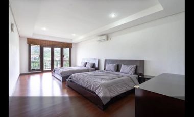 Rumah Villa Mewah Nyaman di Dago