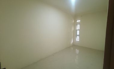 Rumah 3 Kamar 10 Menit ke Plaza Taman Harapan Baru Siap Huni J-39909