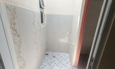 Rumah 3 Kamar 10 Menit ke Plaza Taman Harapan Baru Siap Huni J-39909