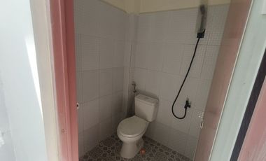 Rumah 3 Kamar 10 Menit ke Plaza Taman Harapan Baru Siap Huni J-39909