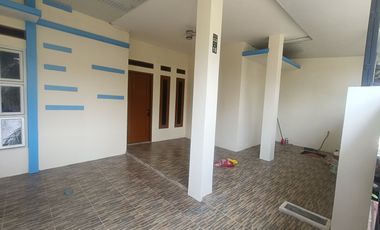 Rumah 3 Kamar 10 Menit ke Plaza Taman Harapan Baru Siap Huni J-39909