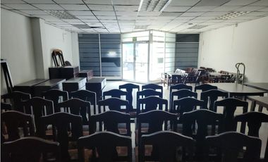 Alquiler de Local Comercial en Calidonia 100 mts Disponible