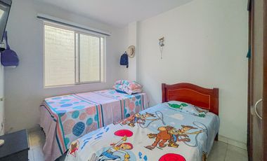 VENTA CASA TRES PISOS CON TERRAZA UNIFAMILIAR PALMIRA. Cod V10530