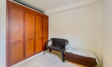 VENTA CASA TRES PISOS CON TERRAZA UNIFAMILIAR PALMIRA. Cod V10530