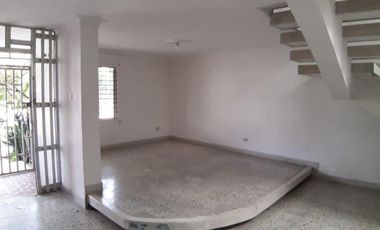 casa en arriendo en estadio. Cod A3440
