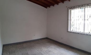 casa en arriendo en estadio. Cod A3440