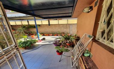 CASA PH FRENTE 3 AMB CON ENTRADA DE AUTO Y PATIO J L SUAREZ