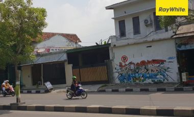 Dijual Rumah 2 lantai di Jl Simpang Bengawan Solo, Gresik