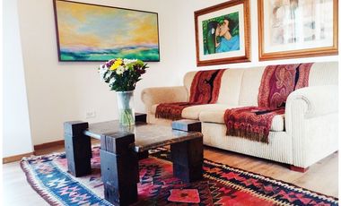 Apartamento amoblado en arriendo