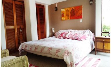 Apartamento amoblado en arriendo