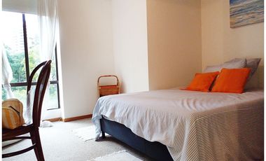Apartamento amoblado en arriendo