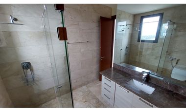 SE ALQUILA APARTAMENTO L/B EN SANTA MARIA GOLF 3 RECAMARAS $ 5000