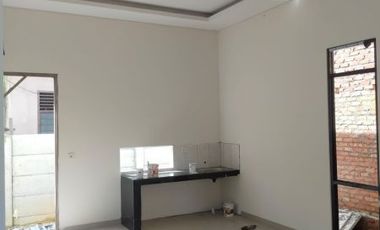 RUMAH DI JUAL DI JL SIMPANG TIGA DP 50 JT