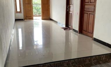 Jual Rumah Cocok Untuk Usaha di Jalan Ahmad Dahlan Kediri