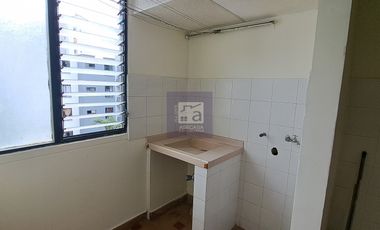 COD. 5724 - SE ARRIENDA APARTAMENTO - BARRIO: COAVICONSA