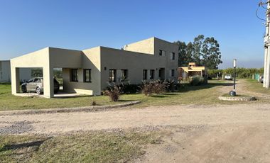 Casa de 3 dormitorios en venta en  Country Portal del Sol - Los Nogales - Tafí Viejo