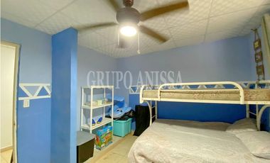 Oportunidad! Se Vende Casa en Altos de Cerro Azul