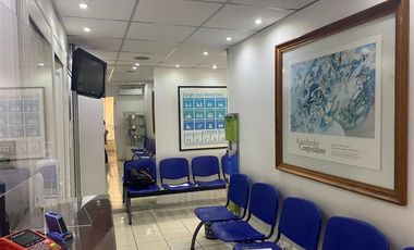 Oficina en Venta en 71m2 habilitada para consulta medica con pabellón intervenciones ambulatorias