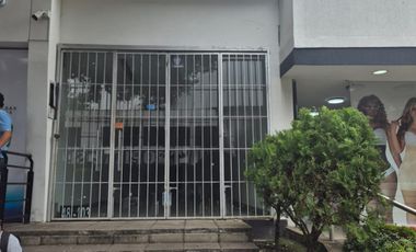 local en arriendo en cabecera del llano. Cod A125179