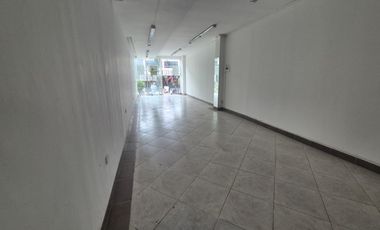 local en arriendo en cabecera del llano. Cod A125179