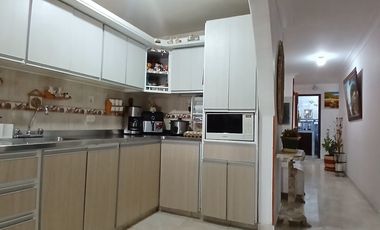 casa en venta en ulpiano lloreda. Cod V119460