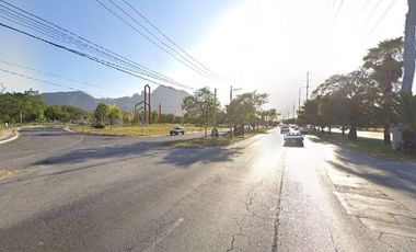 TERRENO EN ESQUINA RENTA  AV ELOY Y AV XOCHIMILCO 1000  M 2 $ 40 Mil