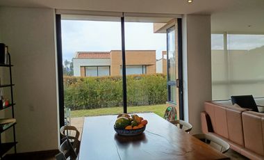 casa en arriendo/venta en cajicá. Cod A8124224