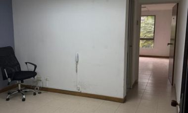 oficina en venta en el poblado. Cod V3271