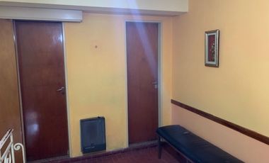 3 Oficinas con recepción y baño en Berazategui centro