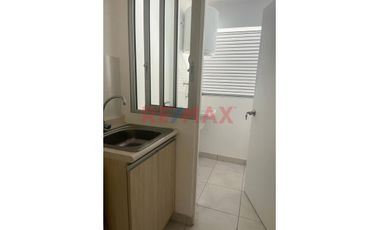 Departamento En Alquiler Frente Plaza Princiapal De Bellavista