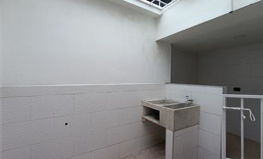 casa en venta en villa antigua. Cod V30357