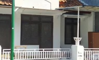 Rumah disewakan Taman Puspa Raya