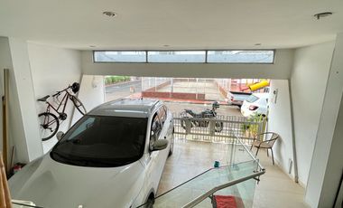 casa en arriendo/venta en av. libertadores. Cod A4926