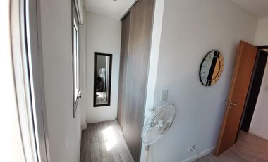 DEPARTAMENTO DOS AMBIENTES TODO AL FRENTE, BALCÓN, MODERNO