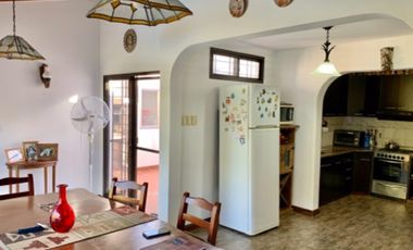 Casa en venta en Quilmes Este