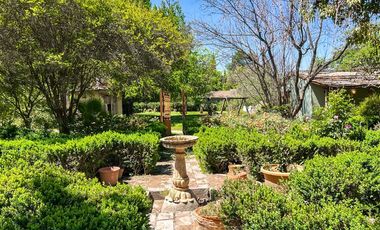 3 Casas en Terreno de 13.840 m2 en venta, Pirque
