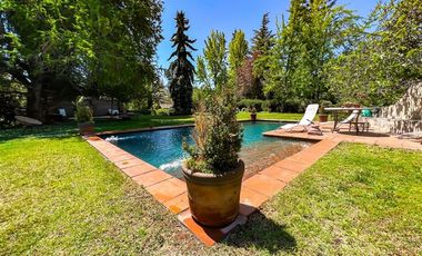 3 Casas en Terreno de 13.840 m2 en venta, Pirque