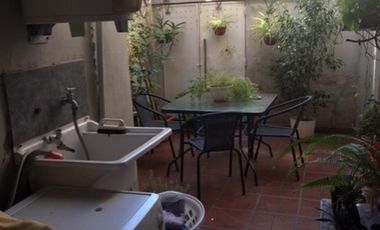 PH al frente de 3 AMB, Quilmes centro.