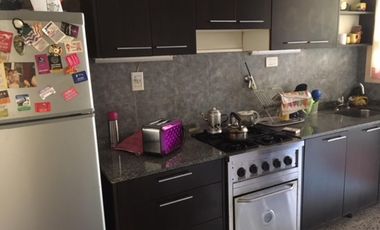 PH al frente de 3 AMB, Quilmes centro.