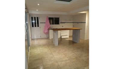 Casa 4 ambientes/ Barrio Camet Norte