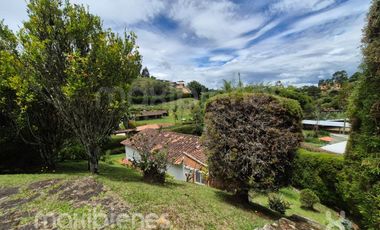 finca en venta en centro guarne. Cod V70242