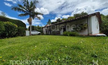 finca en venta en centro guarne. Cod V70242