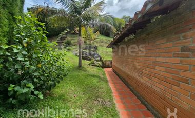 finca en venta en centro guarne. Cod V70242