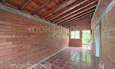 finca en venta en centro guarne. Cod V70242