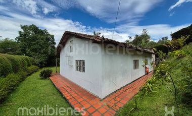 finca en venta en centro guarne. Cod V70242