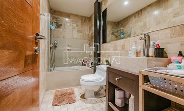 Casa en venta estilo industrial en exclusivo condominio.