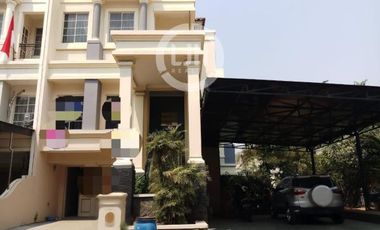 Rumah di Gading Grande kelapa Gading Jakarta Utara