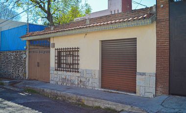VENTA DE TERRENO CON PIE DE CASA EN DIAGONAL DEFENSORES PARA DEMOLER O REMODELAR