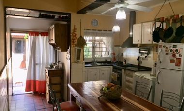 CASA EN UNA PLANTA DE 4 DORMITORIOS EN JOSE MARMOL