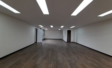 oficina en arriendo en nueva santa fe de bogotá. Cod A1322